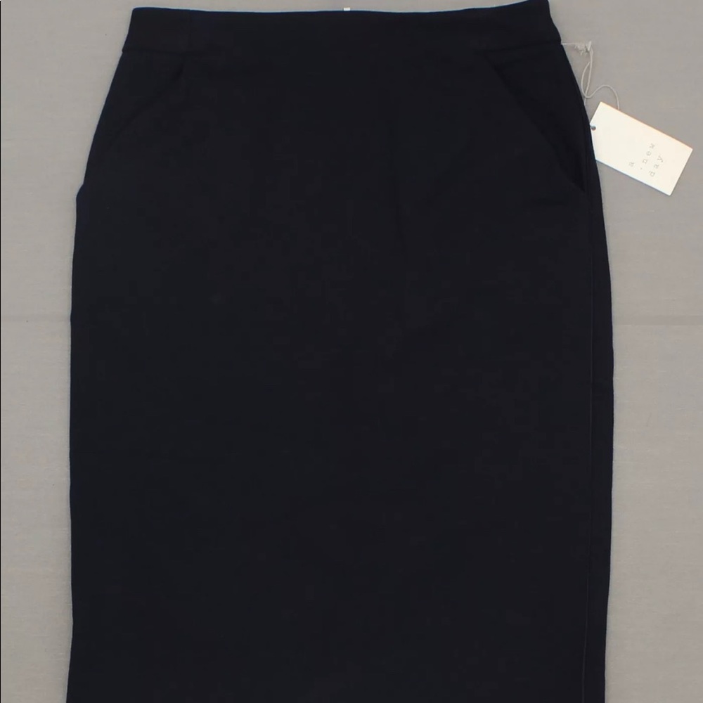 A new day navy blue skirt size 6